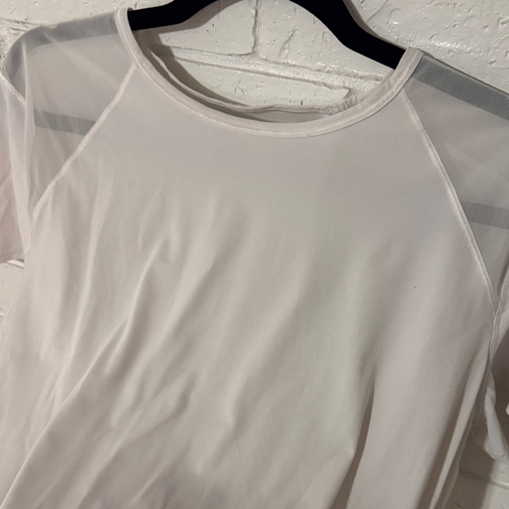 lululemon athletica Women's White Short-Sleeve Crew Tee
